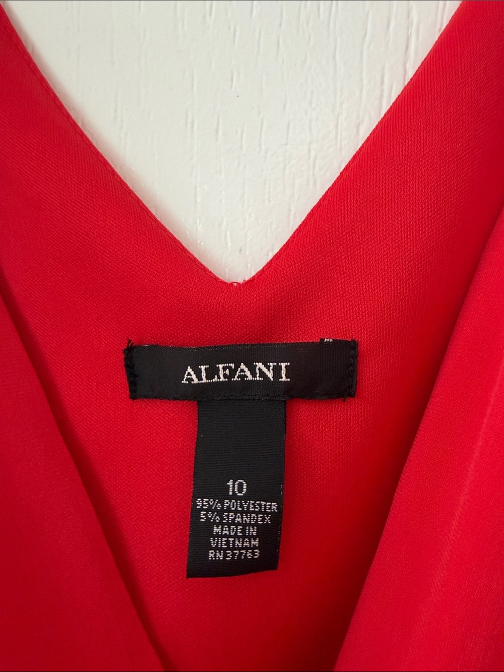 Alfani Red V-Neck Draped Sleeveless Midi Dress - Picture 2 of 2